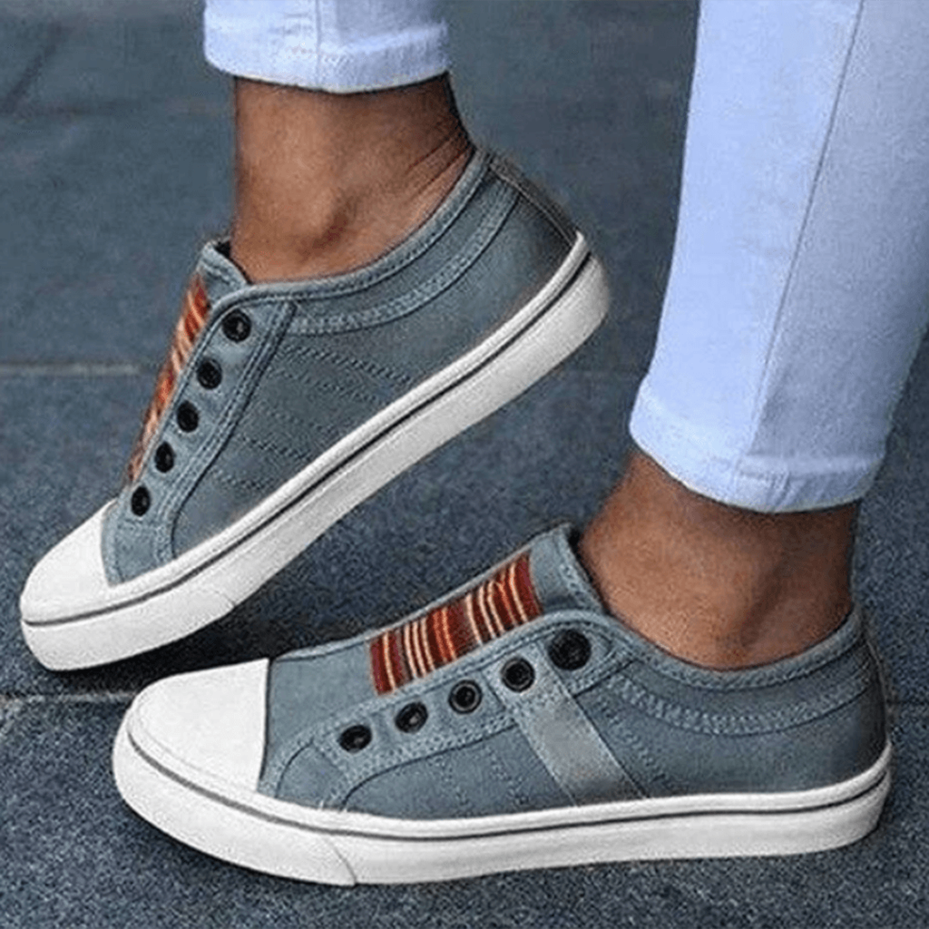 Women's Slip on Sneakers Non Work Resistant Canvas Laceless Trainers - Image 3
