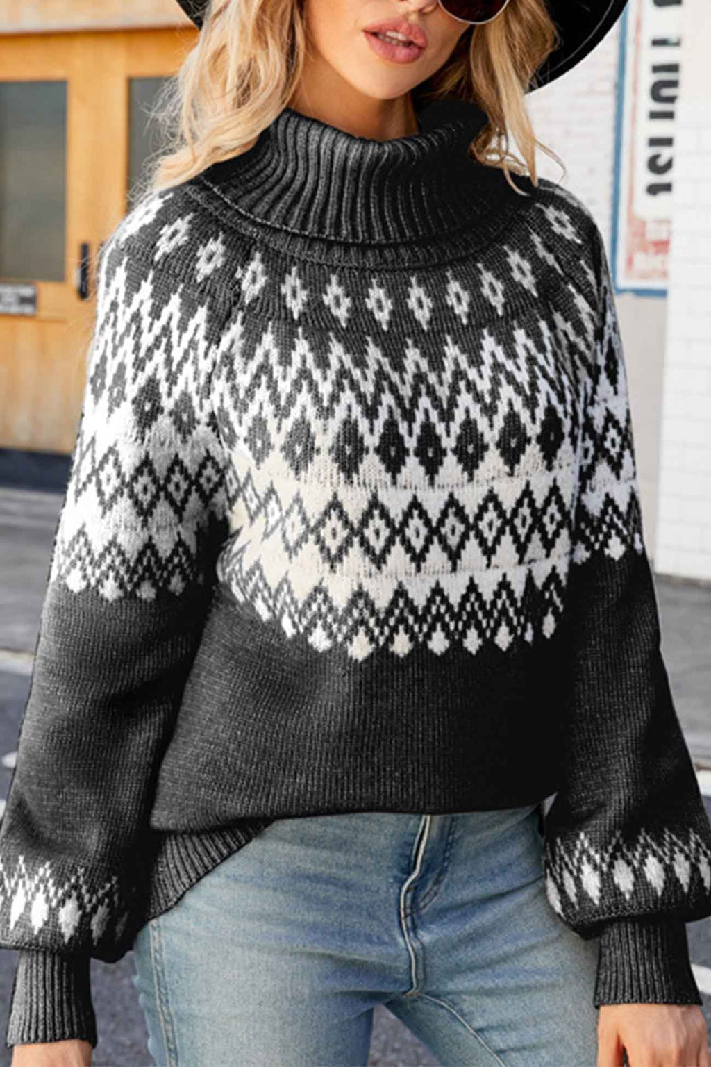 Women's Wool Turtleneck Sweater with Fair Isle Pattern and Relaxed Fit - Image 7