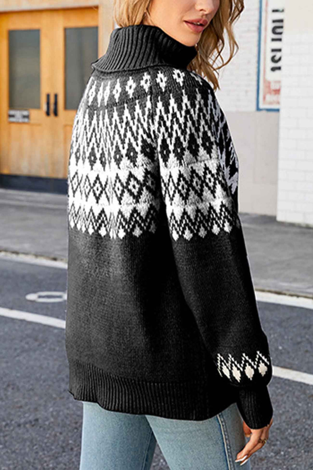 Women's Wool Turtleneck Sweater with Fair Isle Pattern and Relaxed Fit - Image 8
